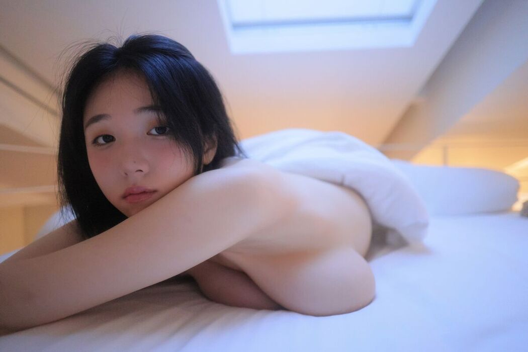 Yeon Woo 연우 – Suika