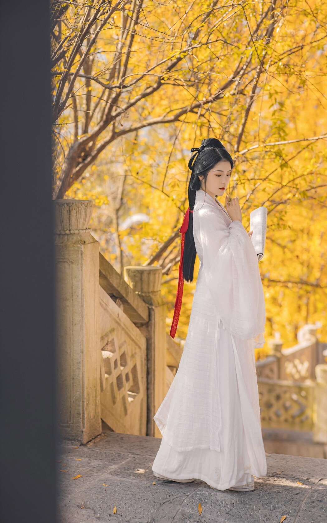 YiTuYu艺图语 Vol.1692 Tong Tong
