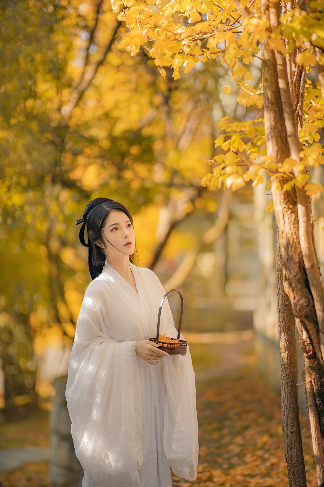 YiTuYu艺图语 Vol.1692 Tong Tong
