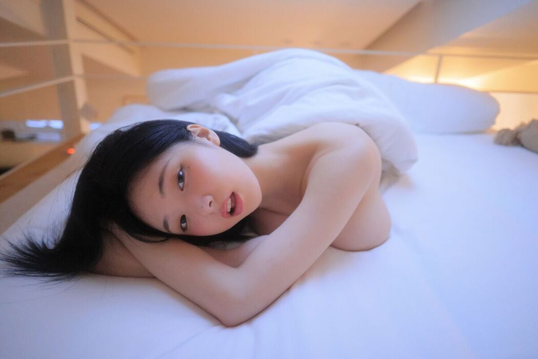 Yeon Woo 연우 – Suika
