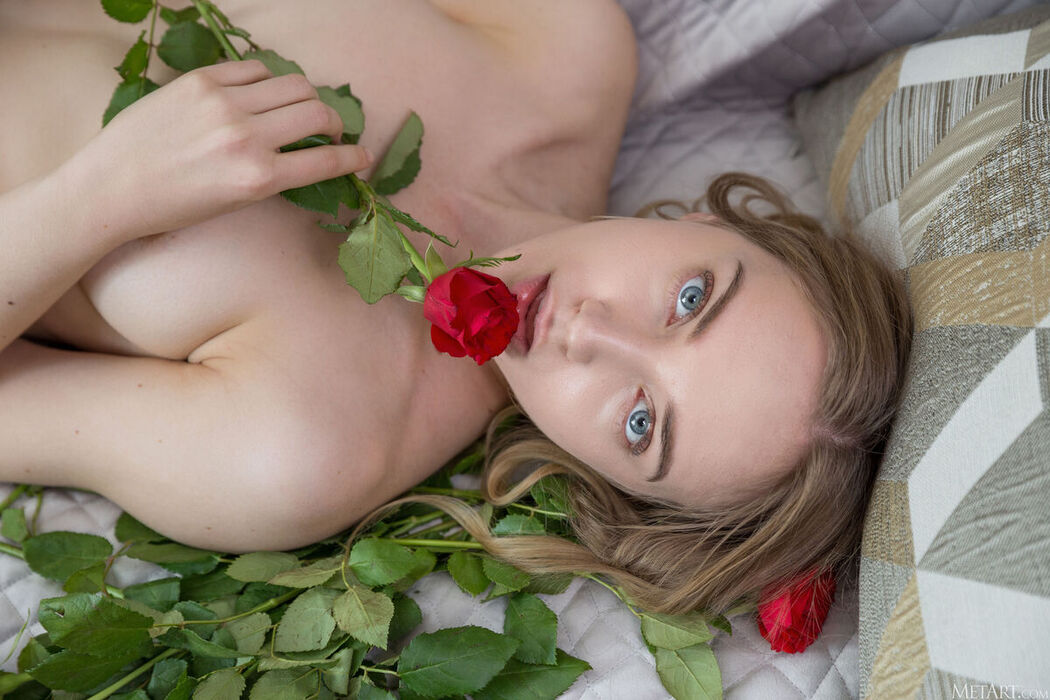 MetArt Oxana Chic – Bed Of Roses Part2