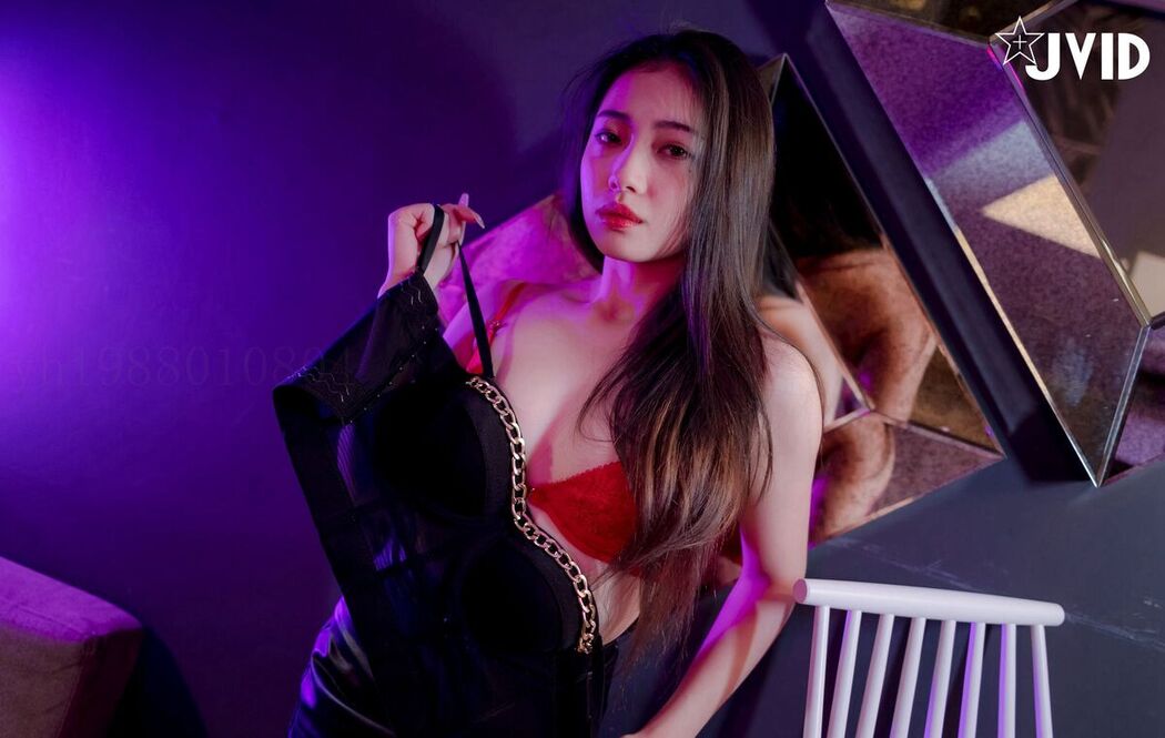 JVID 夏暮光 – 極度誘惑女特工夏暮光性感尤物 Part3