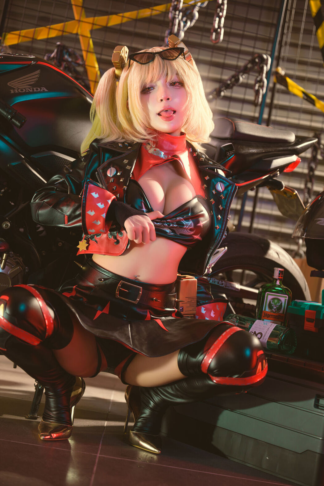 Coser@UmekoJ – Burnice White Zenless Zone Zero Part1