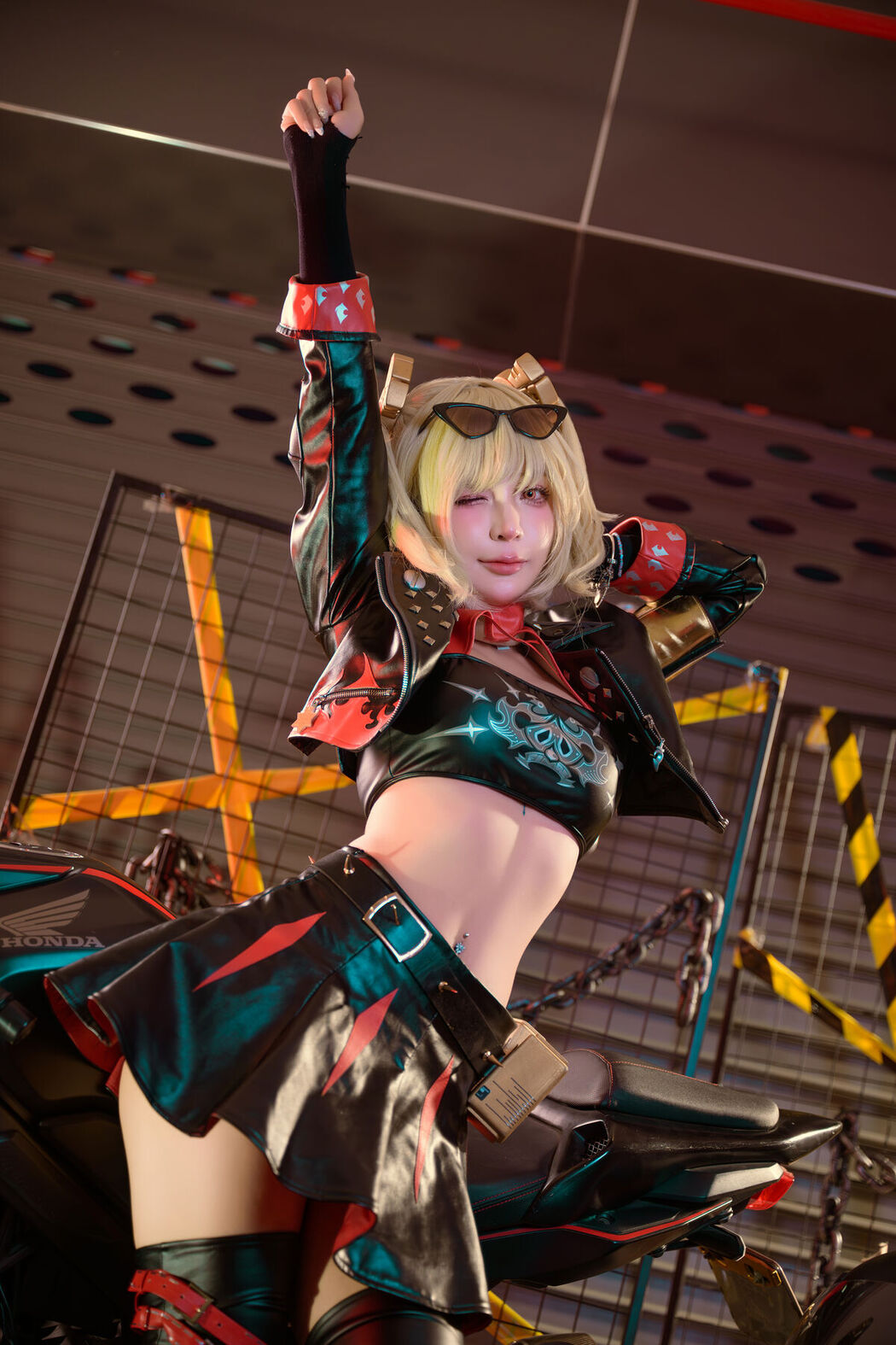 Coser@UmekoJ – Burnice White Zenless Zone Zero Part1