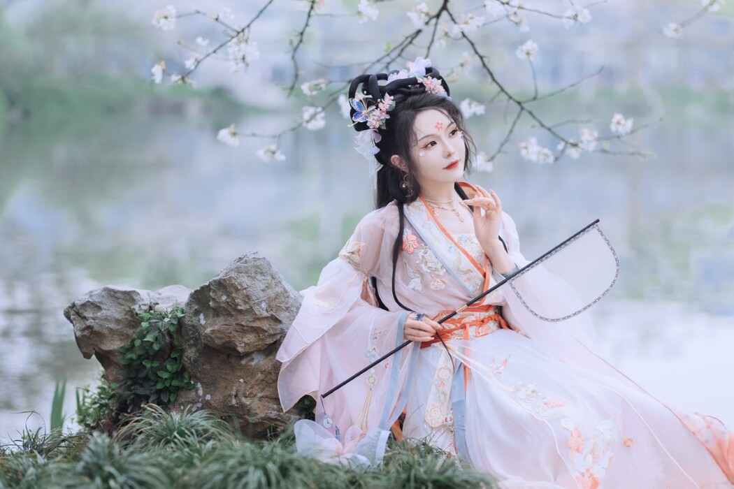 YiTuYu艺图语 Vol.1761 Lu Lu haley