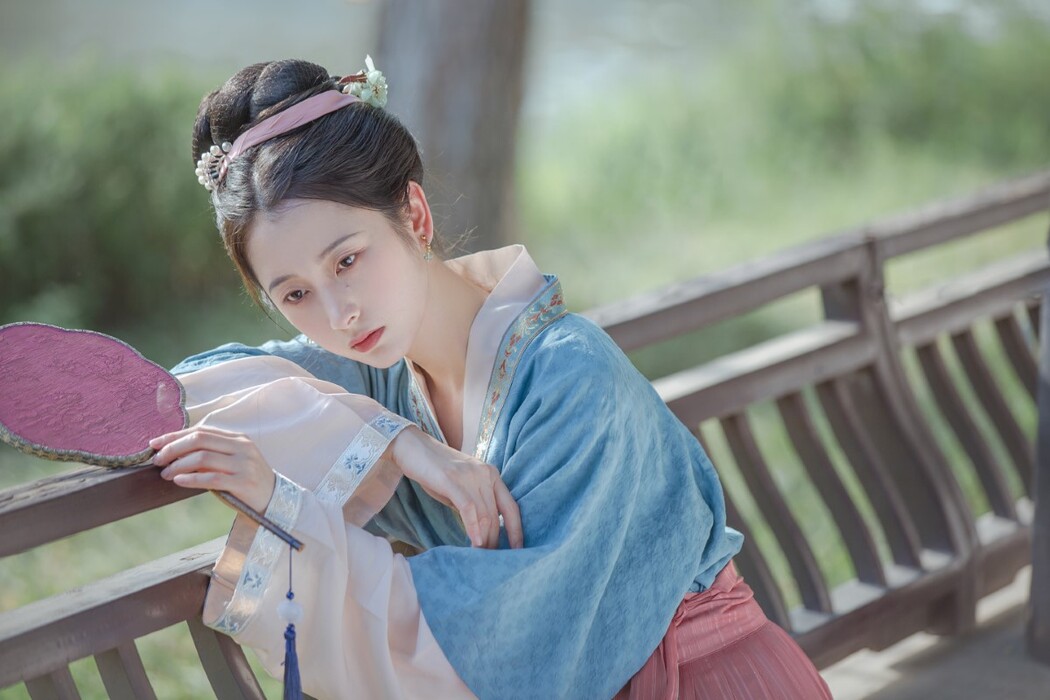 YiTuYu艺图语 Vol.1815 Wu Yue De San Hua Mao