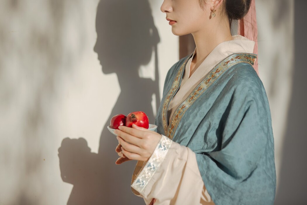 YiTuYu艺图语 Vol.1815 Wu Yue De San Hua Mao