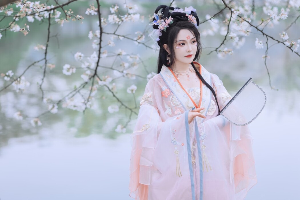 YiTuYu艺图语 Vol.1761 Lu Lu haley