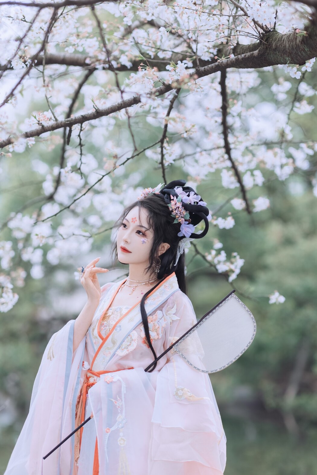 YiTuYu艺图语 Vol.1761 Lu Lu haley