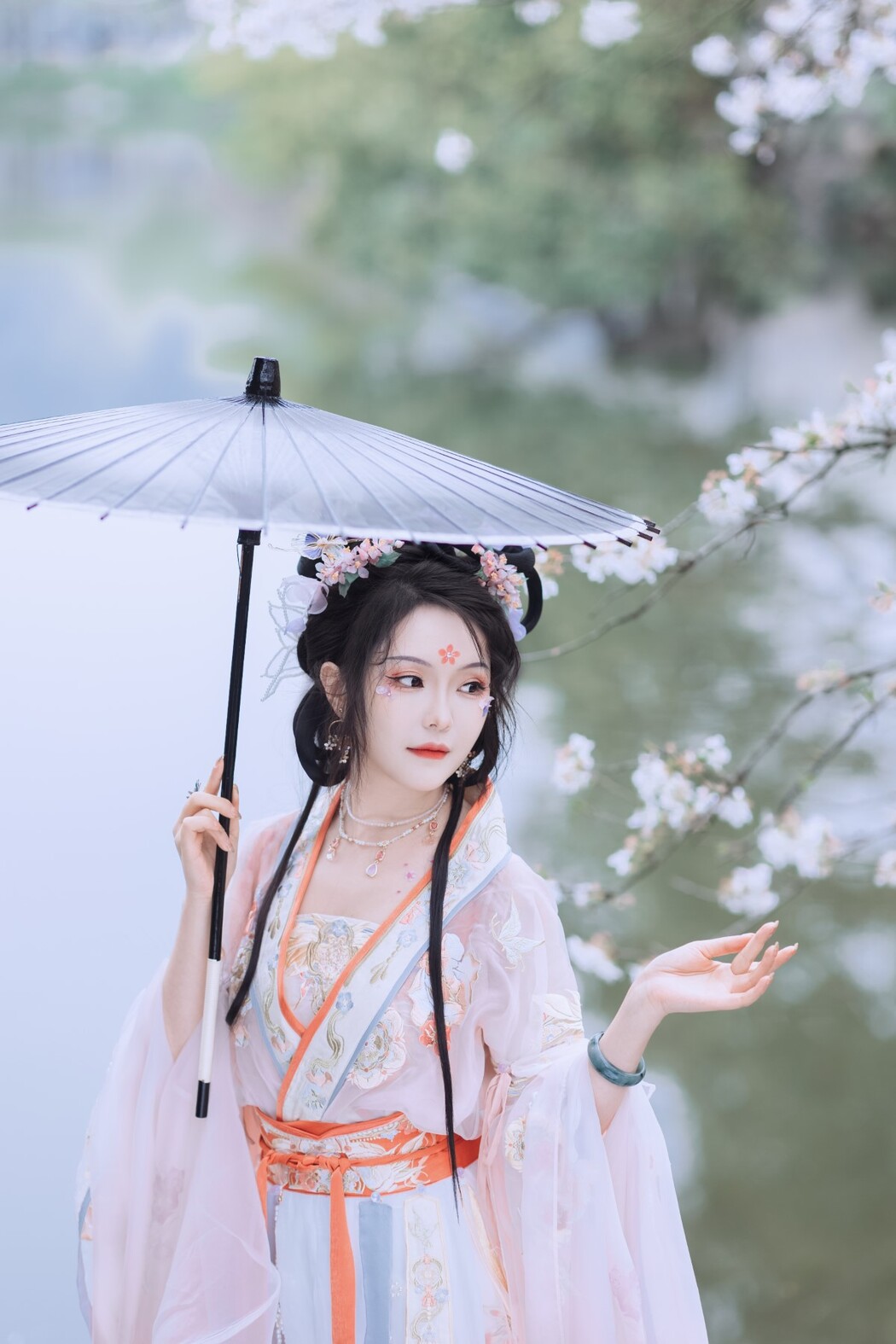 YiTuYu艺图语 Vol.1761 Lu Lu haley