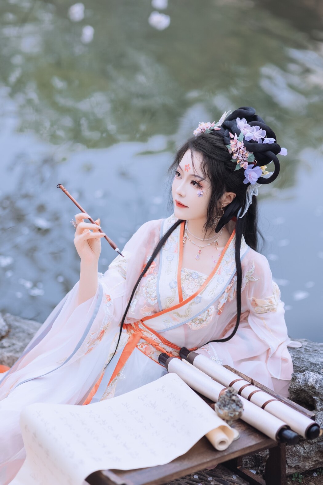 YiTuYu艺图语 Vol.1761 Lu Lu haley
