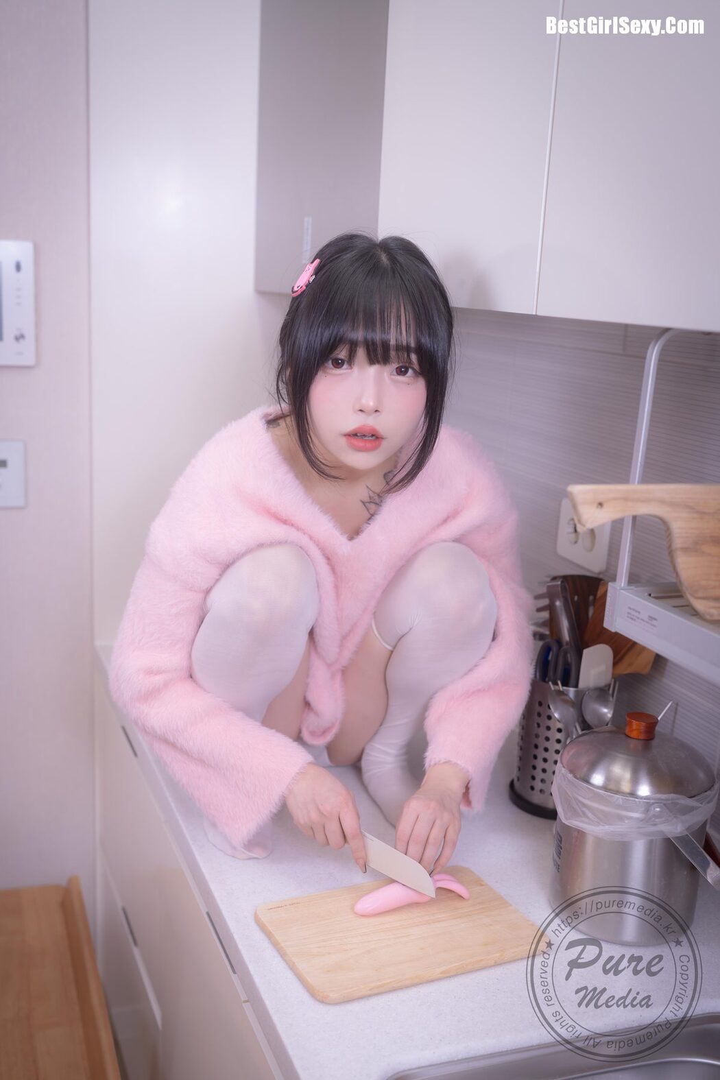 PureMedia Vol.266 Jelly 젤리 – Pinky Buttons And Hole A