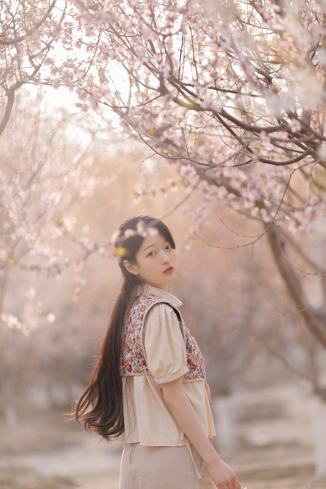 YiTuYu艺图语 Vol.1766 Li You