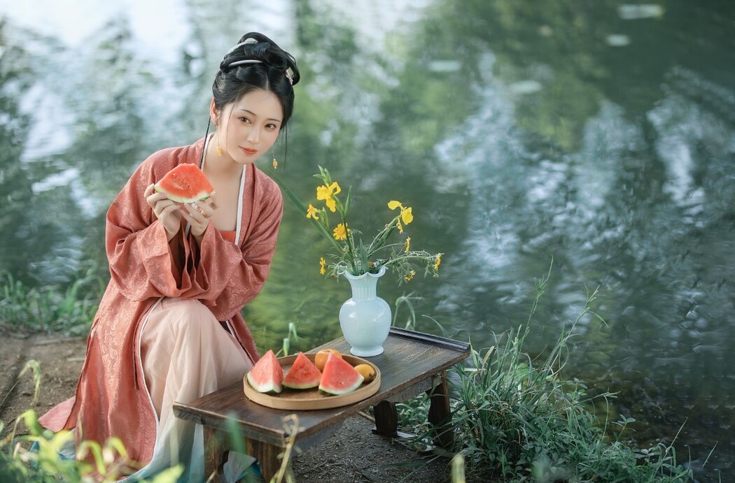 YiTuYu艺图语 Vol.1763 Xiao Wen Nuan Xiang Yao Ge Da Tai Yang