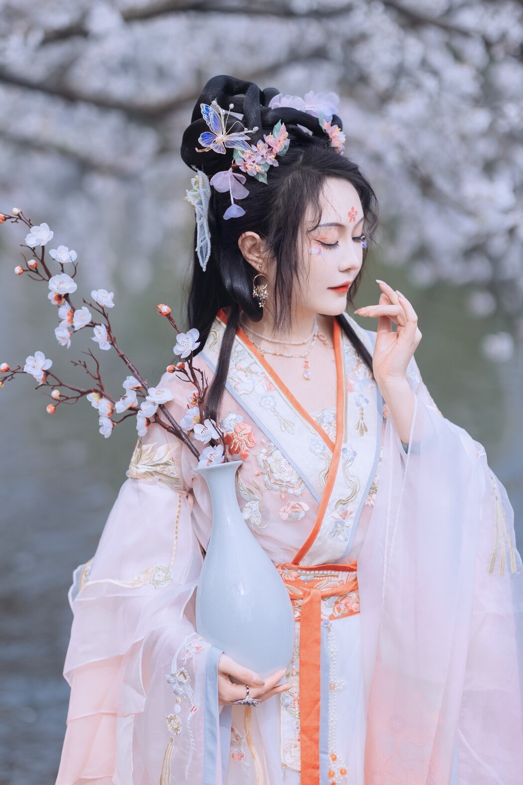 YiTuYu艺图语 Vol.1761 Lu Lu haley