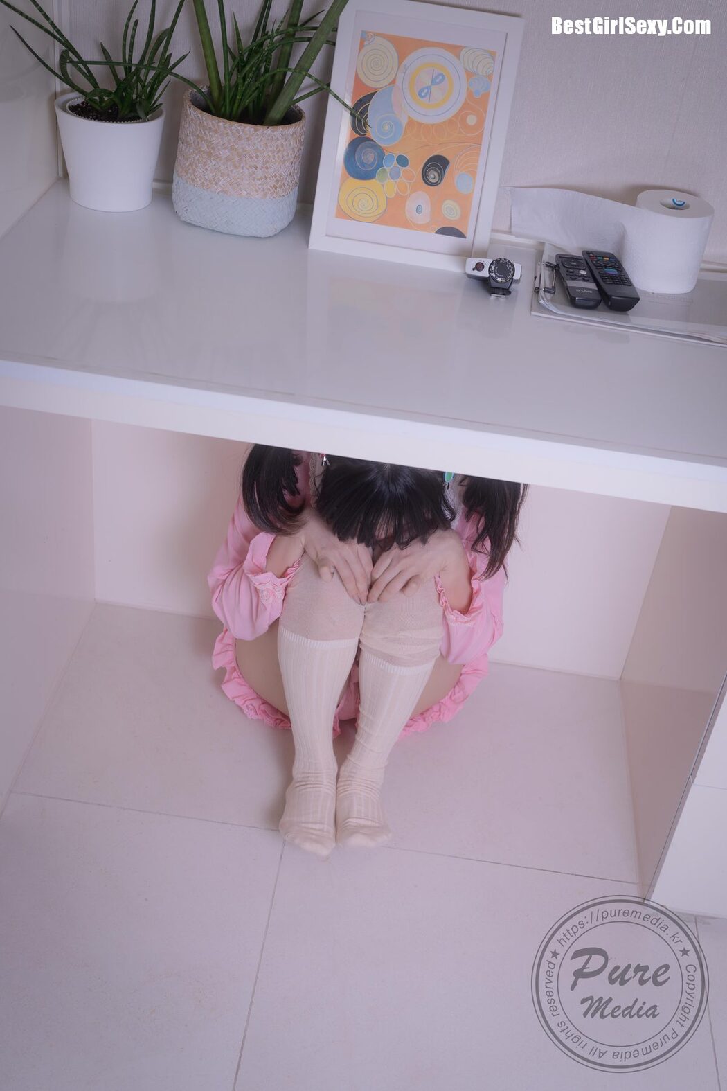 PureMedia Vol.266 Jelly 젤리 – Pinky Buttons And Hole C