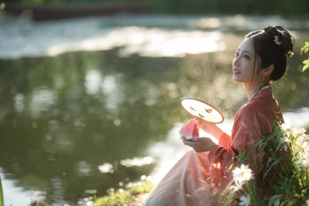 YiTuYu艺图语 Vol.1763 Xiao Wen Nuan Xiang Yao Ge Da Tai Yang