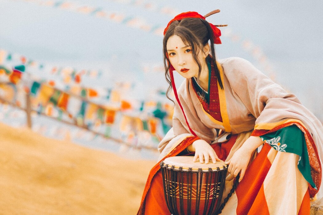 YiTuYu艺图语 Vol.1802 Yue Xia Sang Xiao Chuan