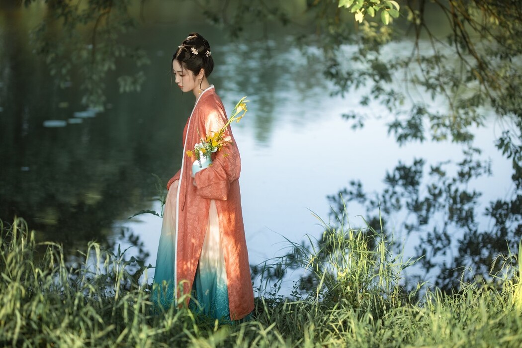 YiTuYu艺图语 Vol.1763 Xiao Wen Nuan Xiang Yao Ge Da Tai Yang