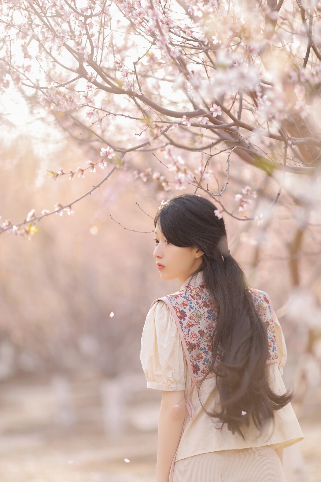 YiTuYu艺图语 Vol.1766 Li You