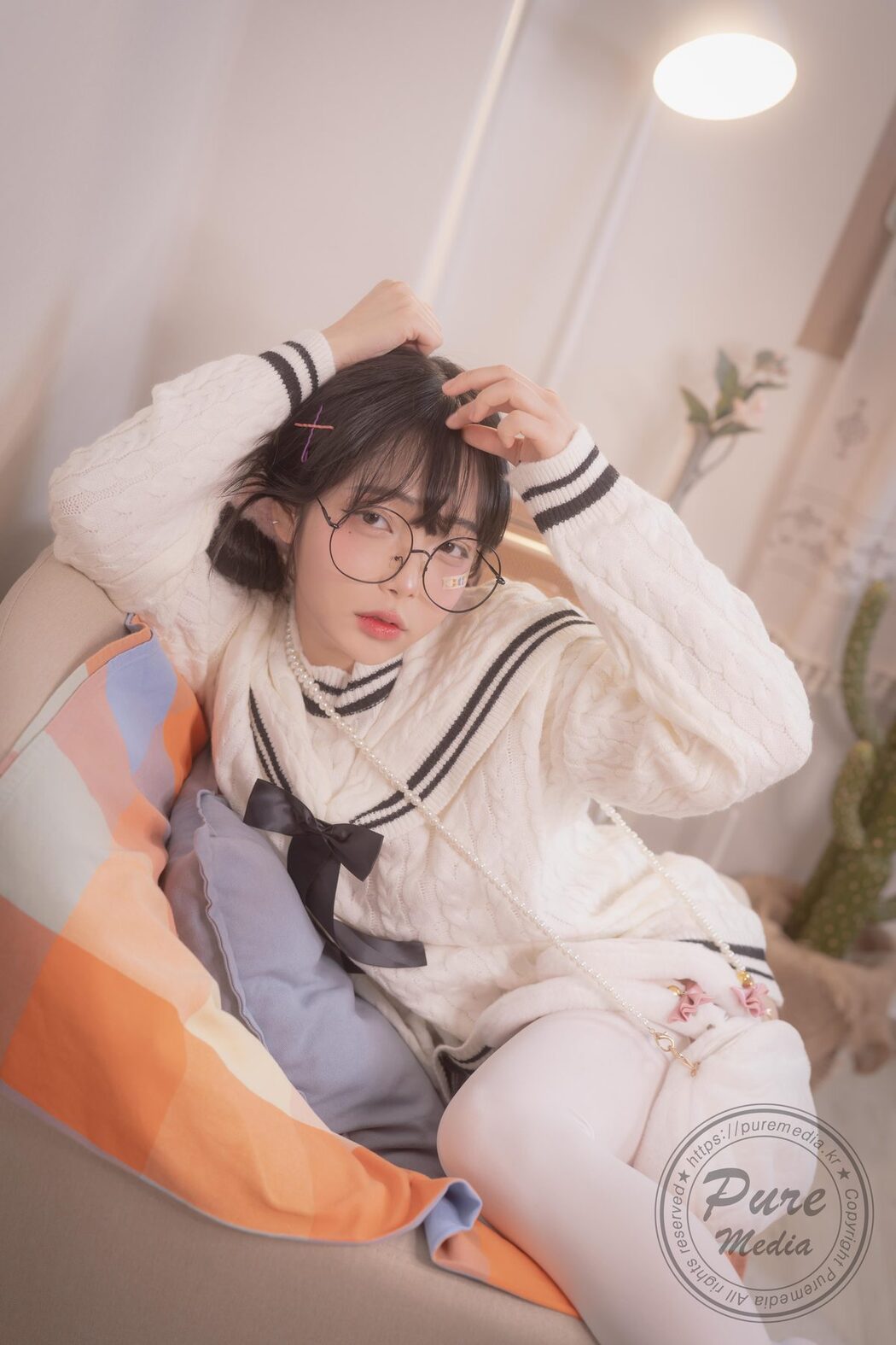 PureMedia Vol.276 Jelly 젤리 – Girl Trapped In A Rooftop Room Part1