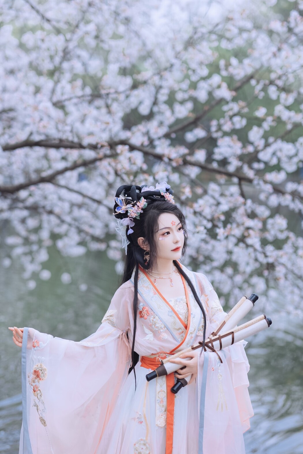 YiTuYu艺图语 Vol.1761 Lu Lu haley