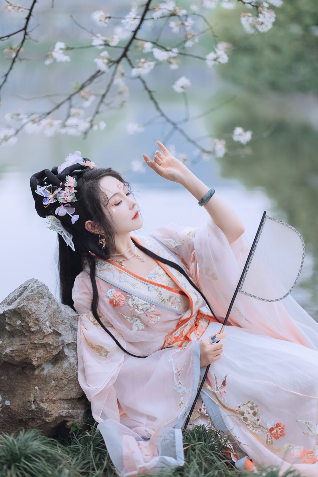 YiTuYu艺图语 Vol.1761 Lu Lu haley