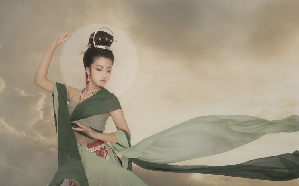 YiTuYu艺图语 Vol.1801 Qing Huan