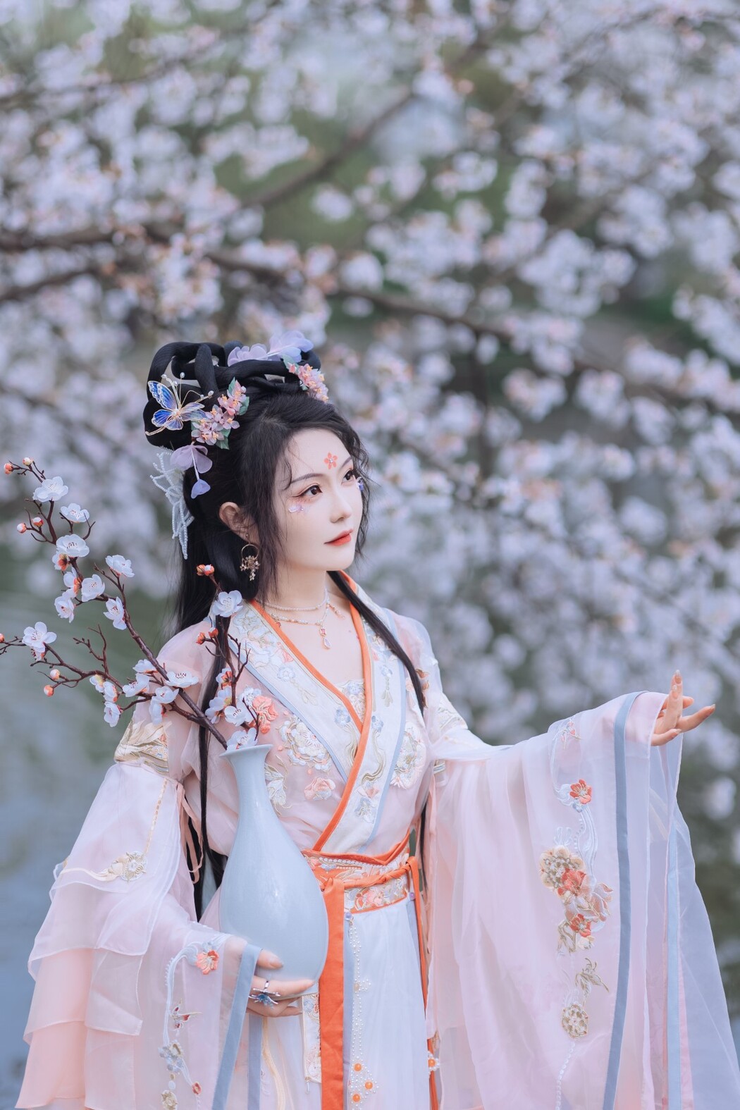 YiTuYu艺图语 Vol.1761 Lu Lu haley