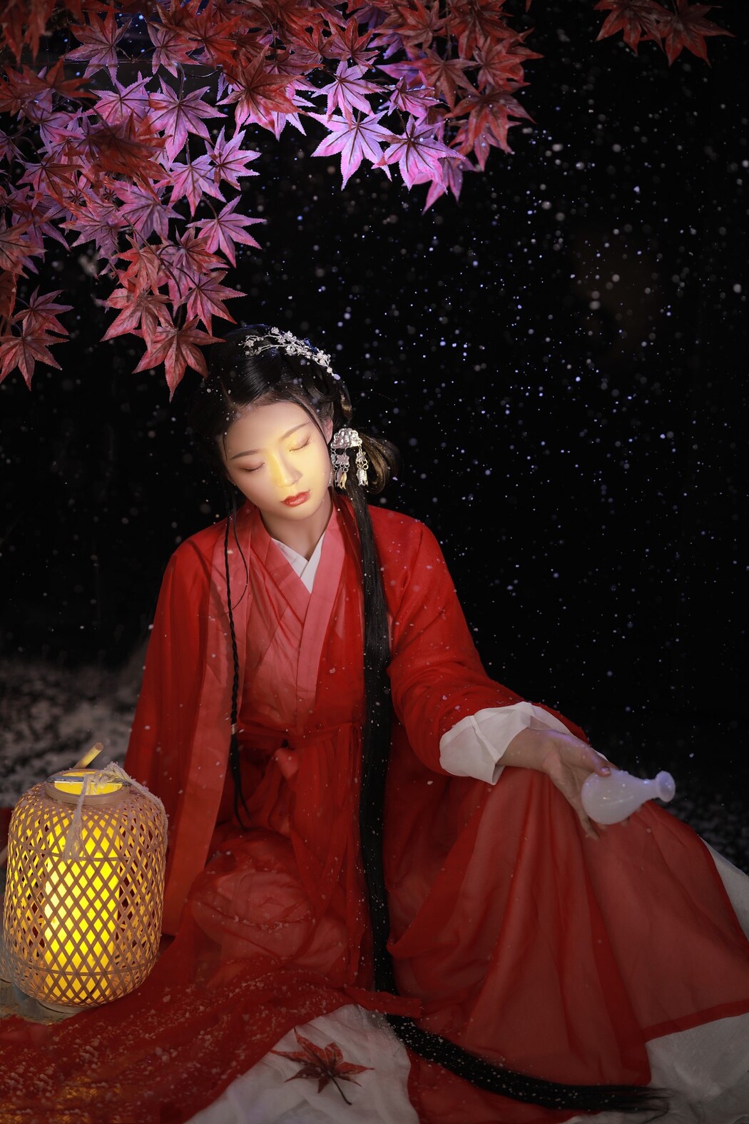 YiTuYu艺图语 Vol.1806 Nya Jiang De Ling Dang Dang
