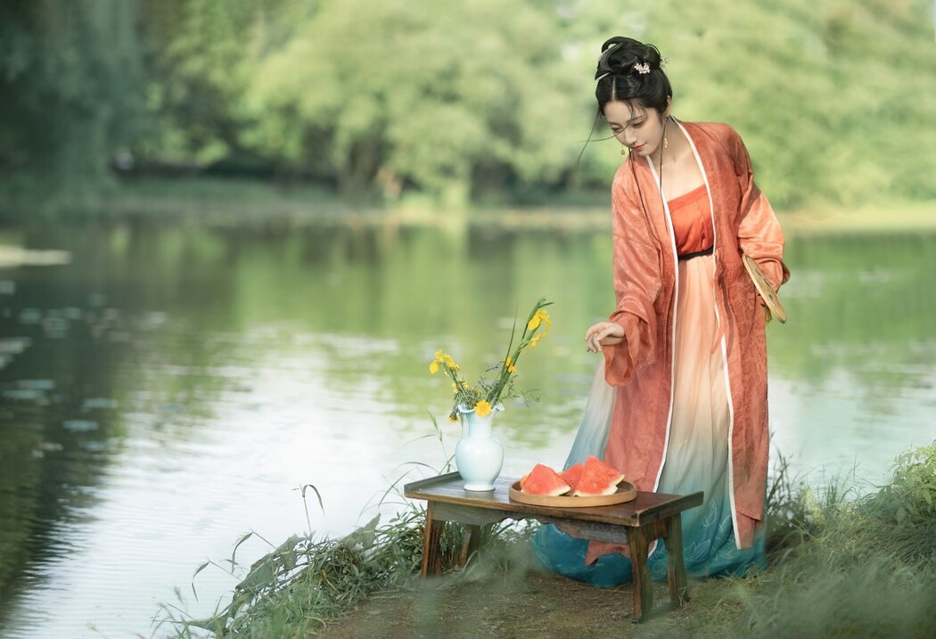YiTuYu艺图语 Vol.1763 Xiao Wen Nuan Xiang Yao Ge Da Tai Yang