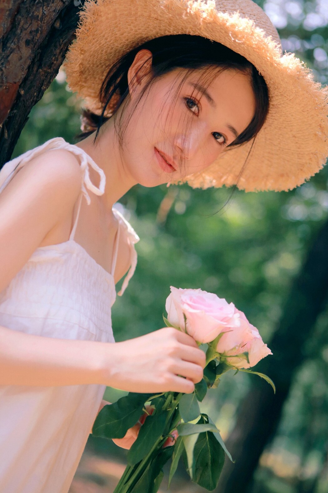YiTuYu艺图语 Vol.1827 Qian