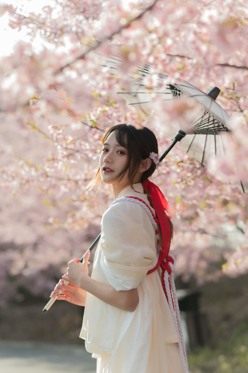 YiTuYu艺图语 Vol.1825 Tu Zi Zzz Bu Chi Hu Luo Bo