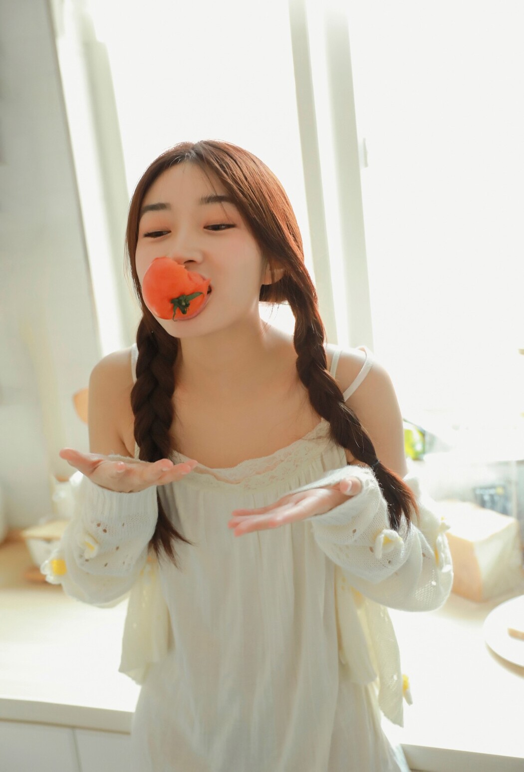 YiTuYu艺图语 Vol.1826 Yi Ping