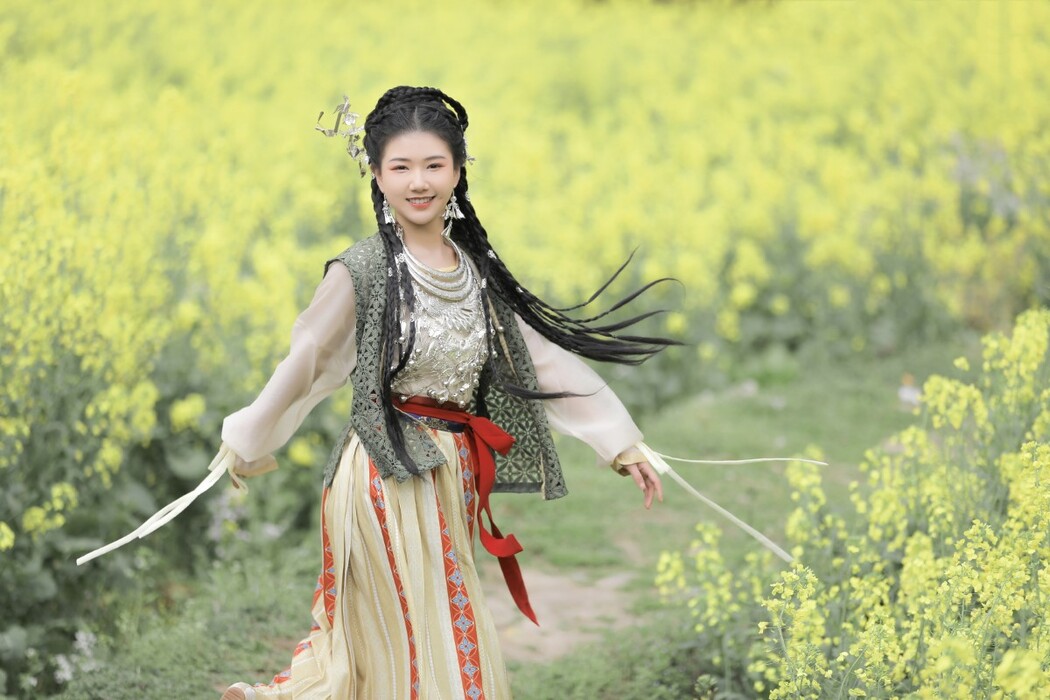 YiTuYu艺图语 Vol.1817 Suan La Tang Er