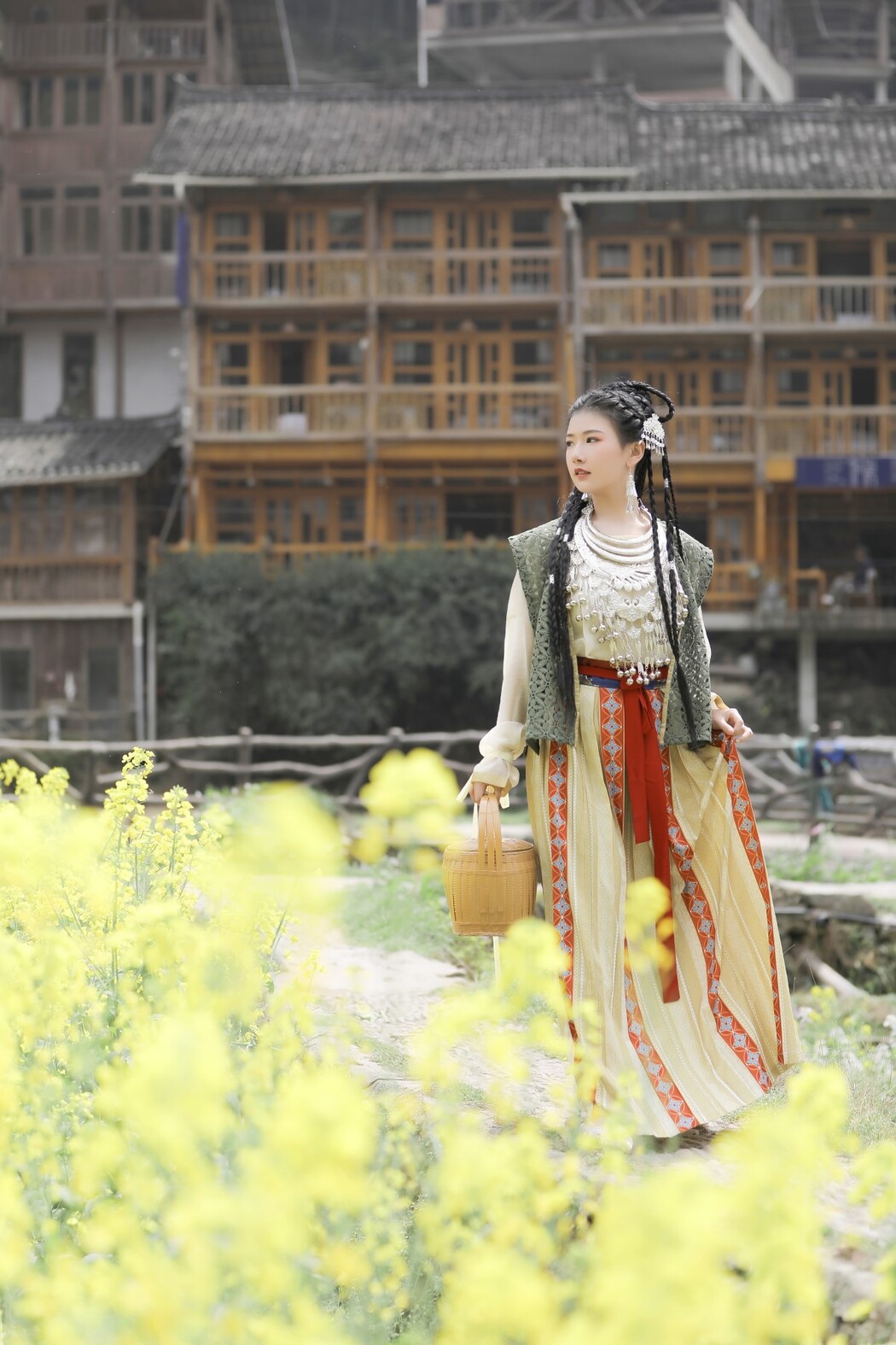 YiTuYu艺图语 Vol.1817 Suan La Tang Er