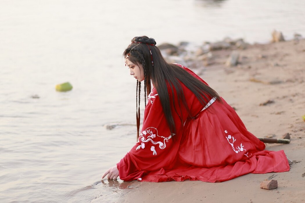 YiTuYu艺图语 Vol.1824 Yi Yue