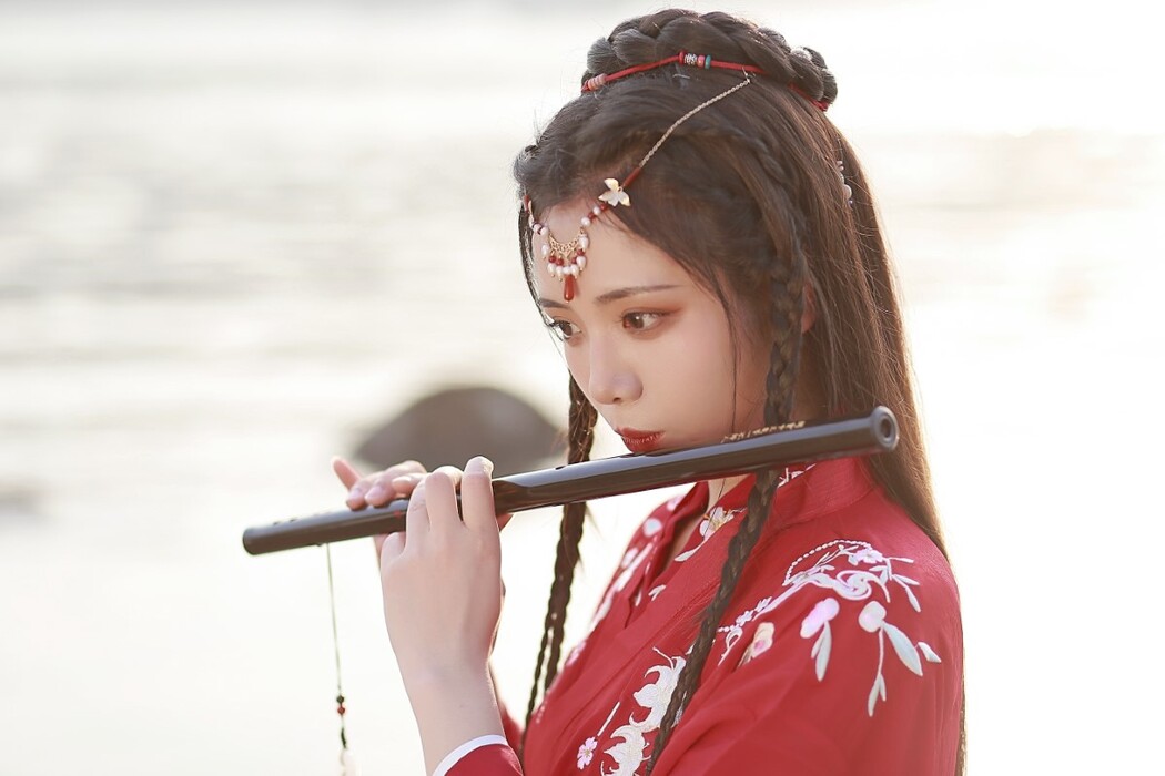 YiTuYu艺图语 Vol.1824 Yi Yue
