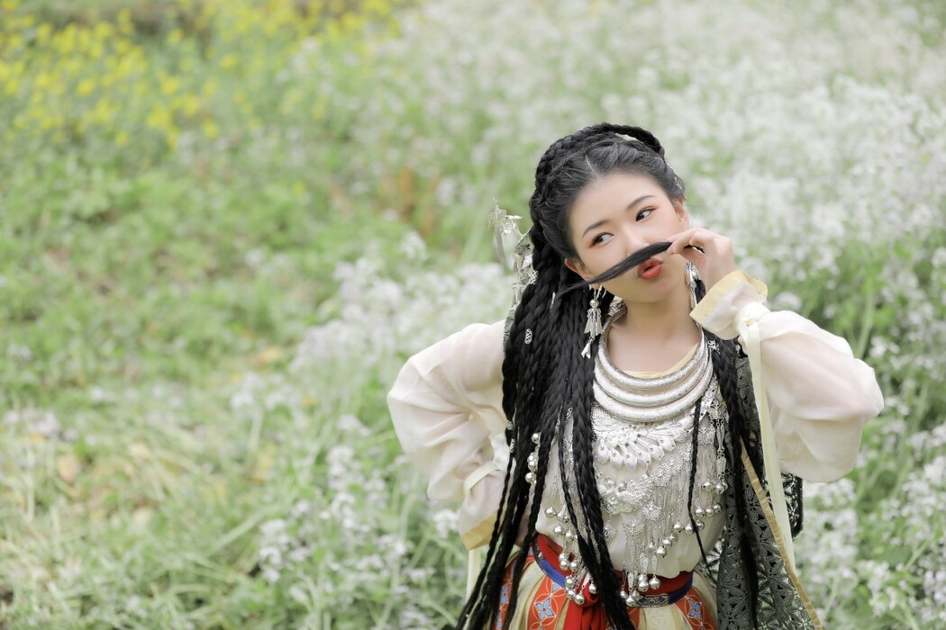 YiTuYu艺图语 Vol.1817 Suan La Tang Er