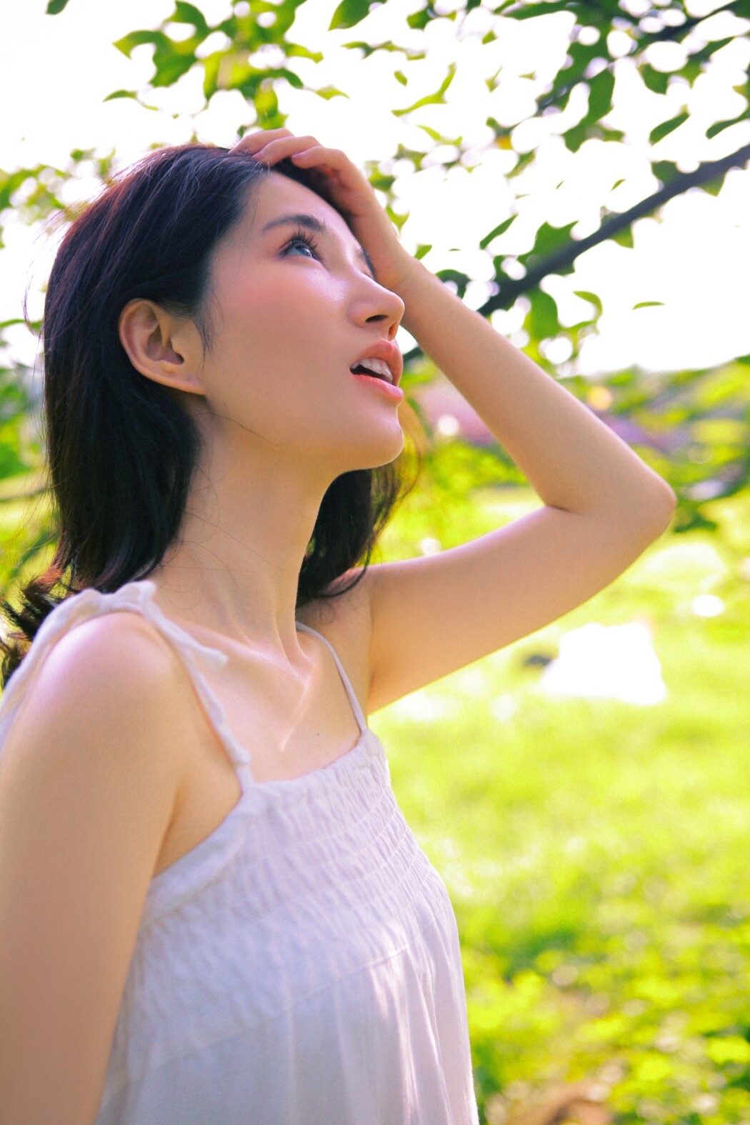 YiTuYu艺图语 Vol.1827 Qian