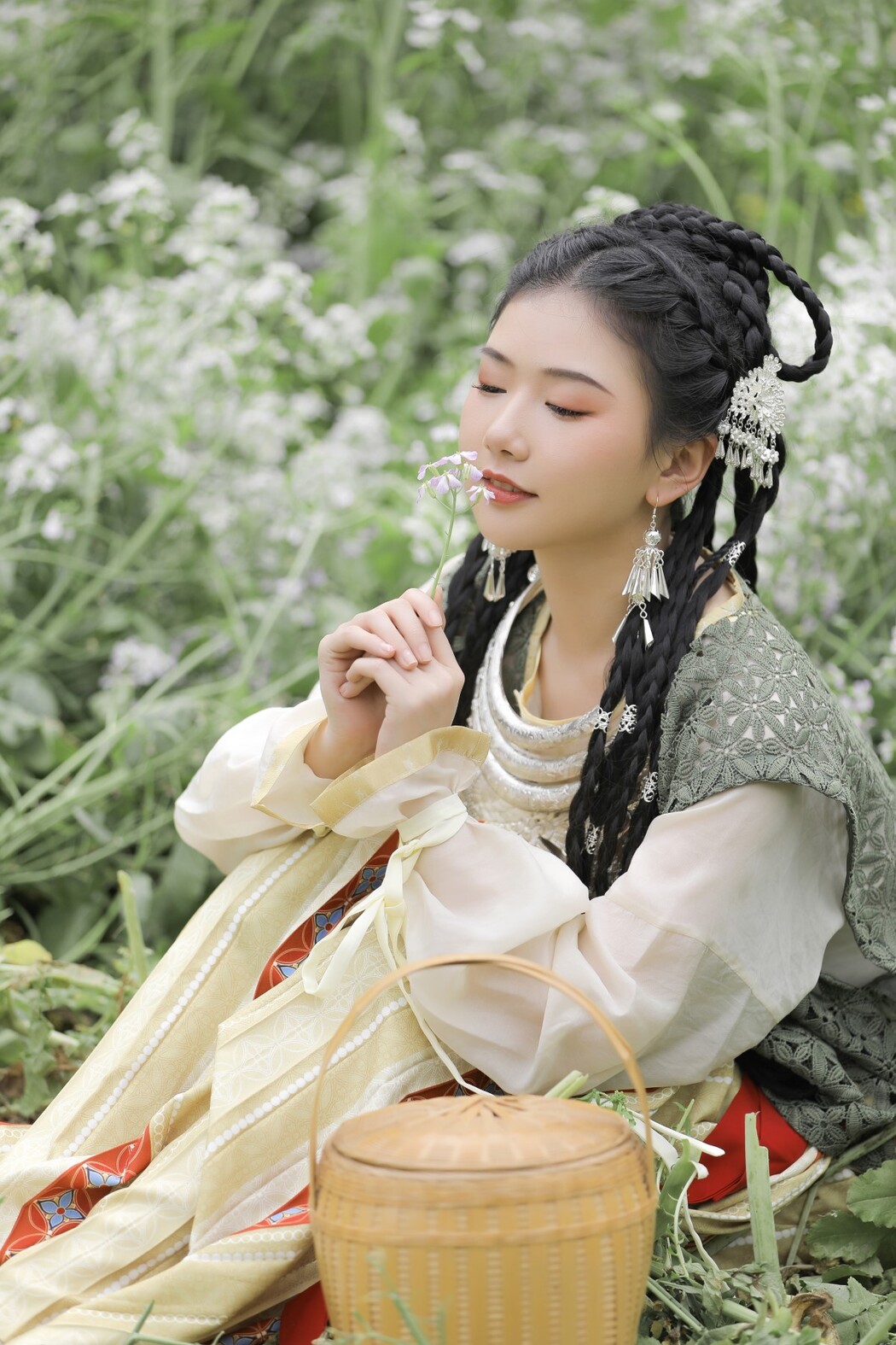 YiTuYu艺图语 Vol.1817 Suan La Tang Er