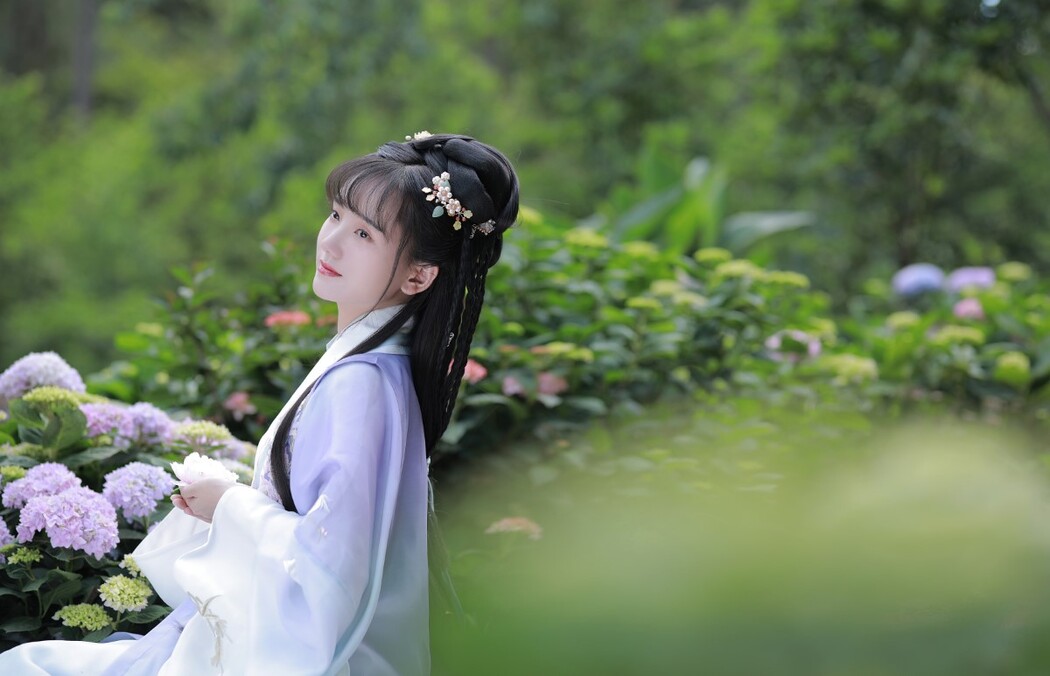 YiTuYu艺图语 Vol.1830 Tian Tian Lan