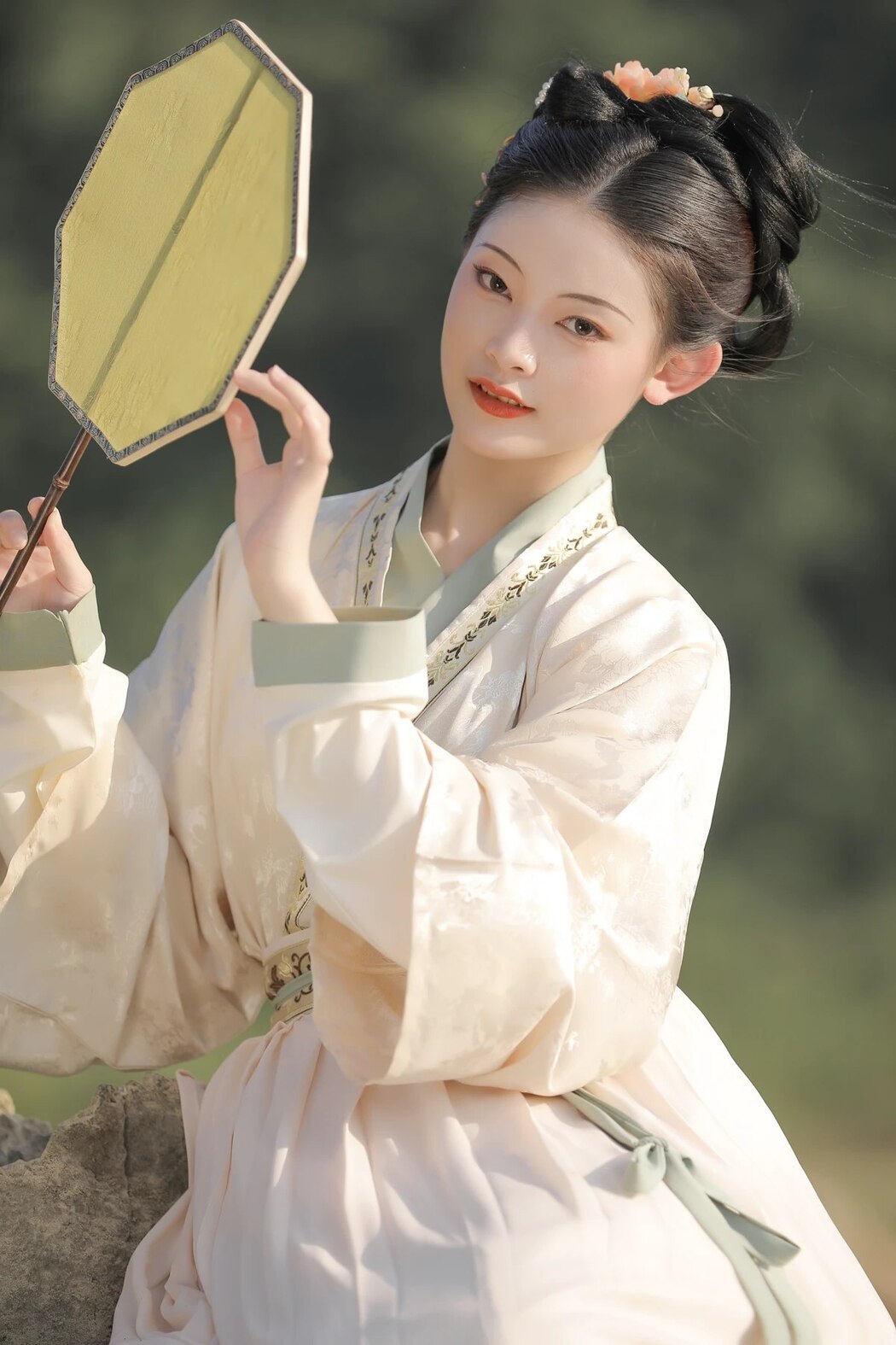 YiTuYu艺图语 Vol.1933 Yue Hong Cheng Huang Lu Lan Dian Zi Zheng