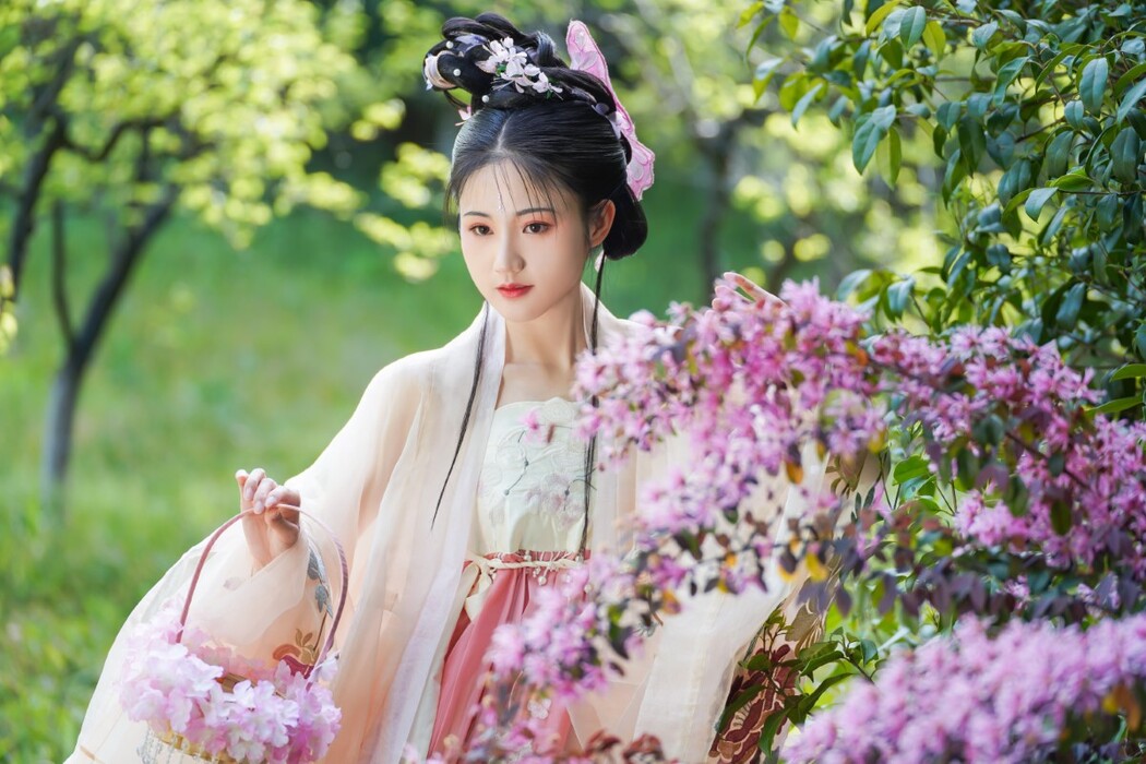 YiTuYu艺图语 Vol.1893 Jing Ko