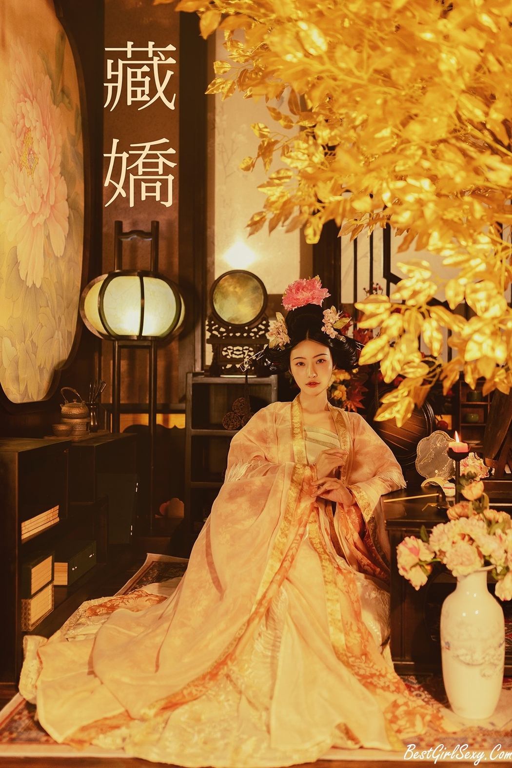 YiTuYu艺图语 Vol.197 Lan Yin Cover Photo