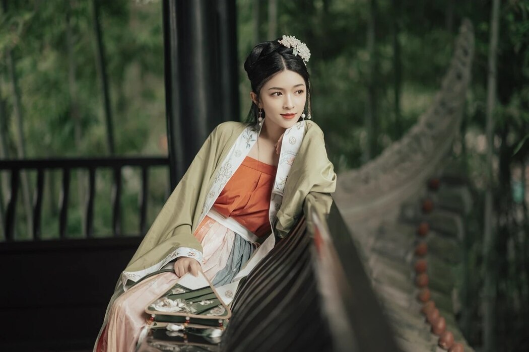YiTuYu艺图语 Vol.1942 Xin Ran