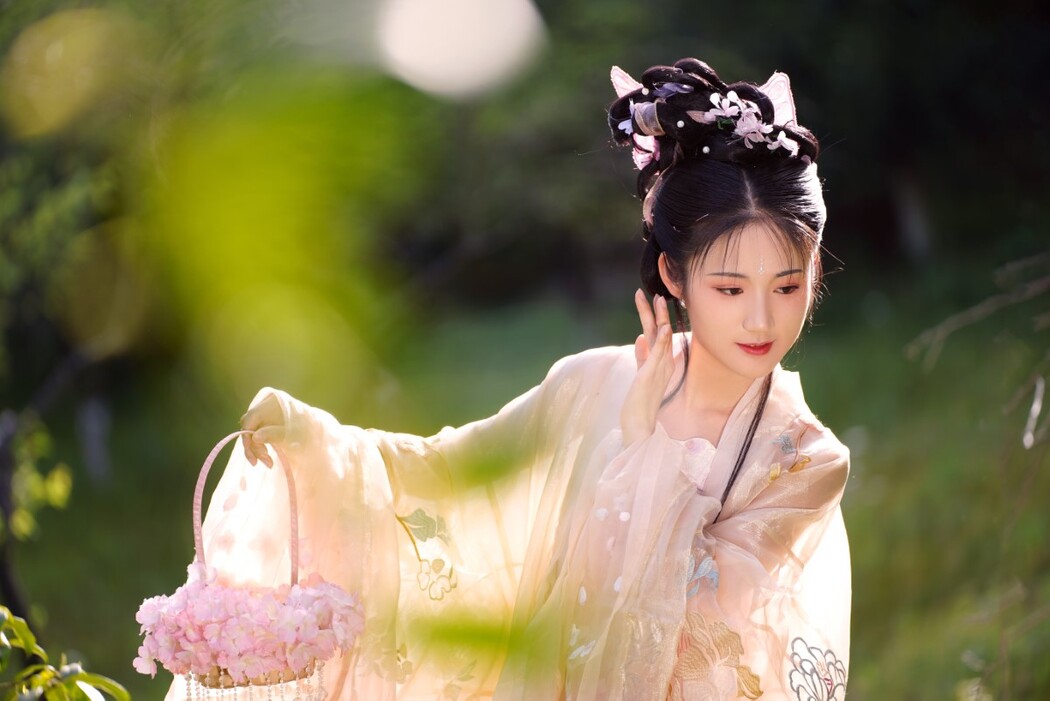 YiTuYu艺图语 Vol.1893 Jing Ko