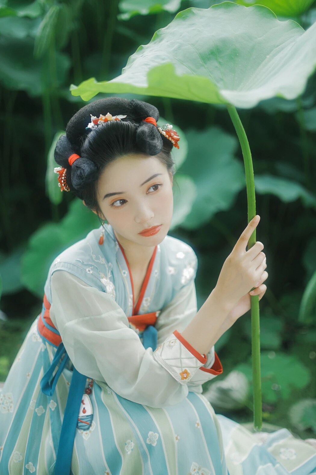 YiTuYu艺图语 Vol.1966 Yi Zhi a Meng Zai