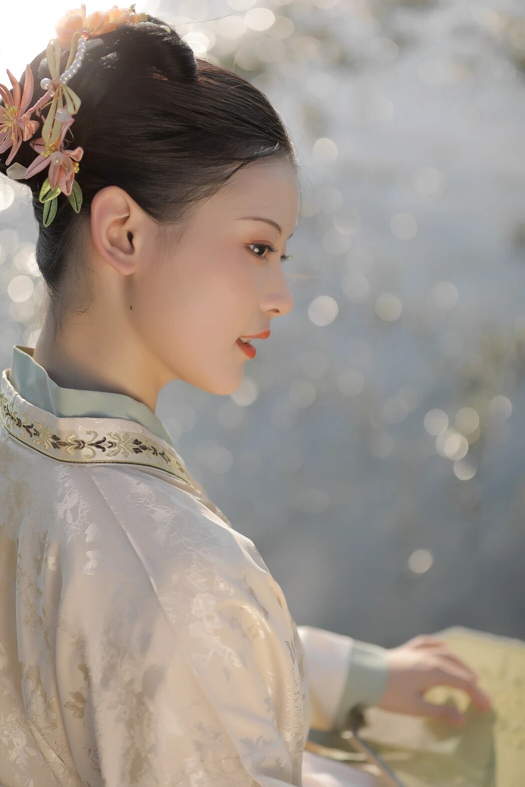 YiTuYu艺图语 Vol.1933 Yue Hong Cheng Huang Lu Lan Dian Zi Zheng