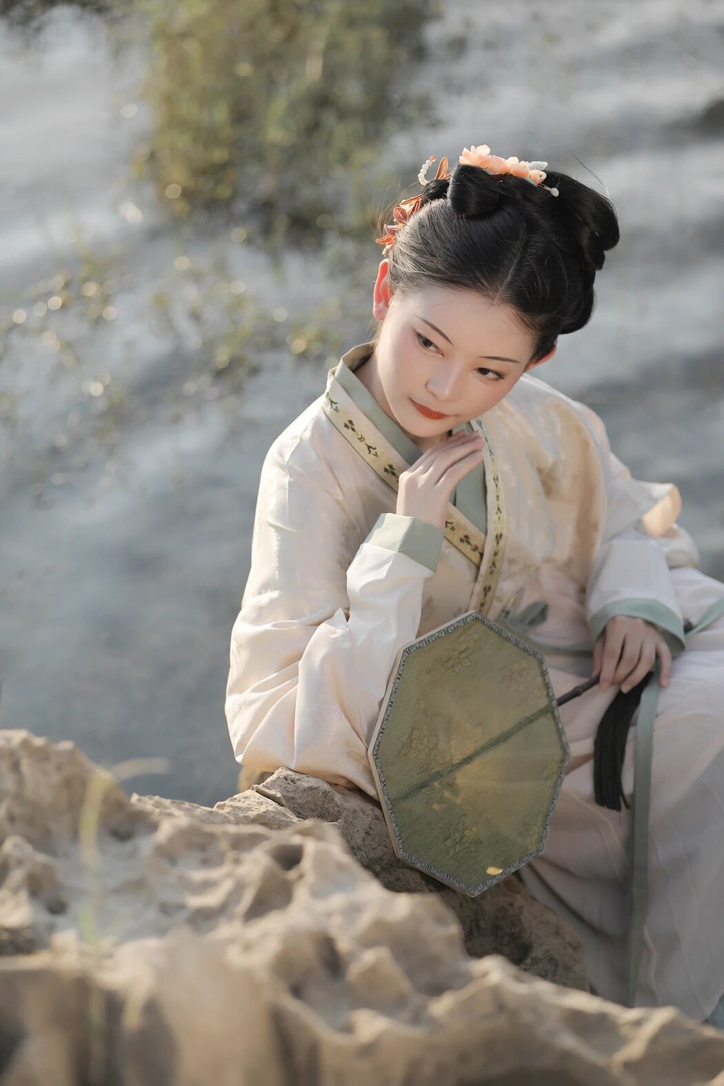 YiTuYu艺图语 Vol.1933 Yue Hong Cheng Huang Lu Lan Dian Zi Zheng